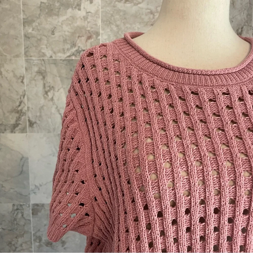 DKNY Jeans Loose Knit Short Sleeve Top - Picture 4 of 9